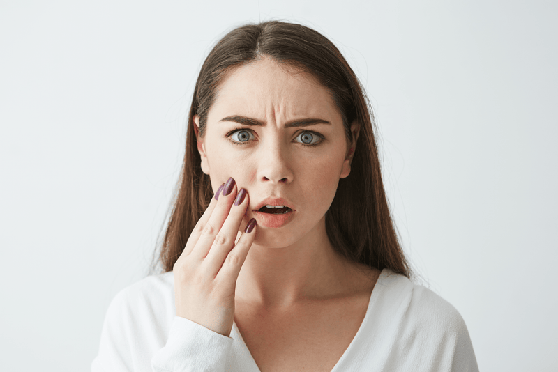 Kokias burnos priežiūros priemones rinktis sergant dantenų uždegimu