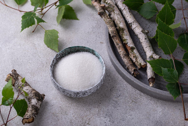 Ksilitolis ir cukrus: kas draugas, o kas priešas dantims?