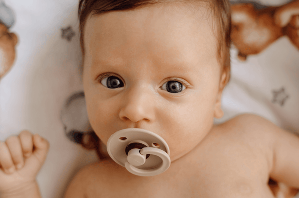 Kūdikių čiulptukų pasirinkimas, priežiūra ir nusidėvėjimo požymiai