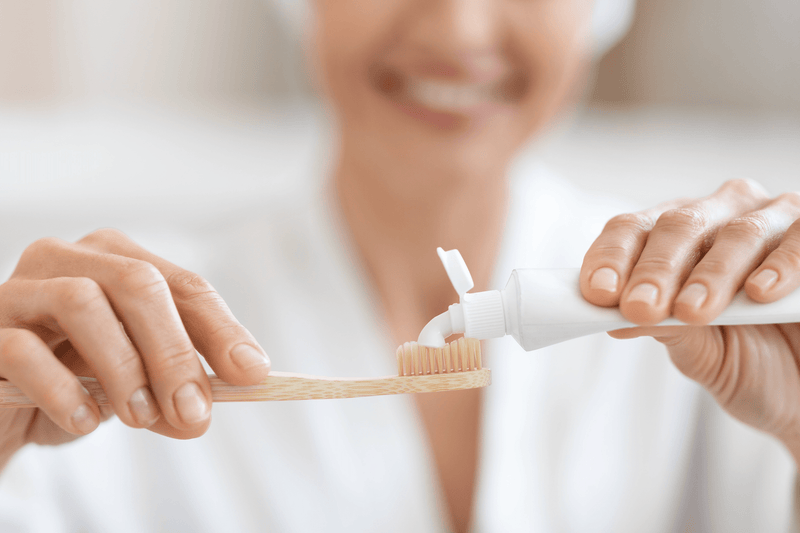 Viskas apie balinančias dantų pastas