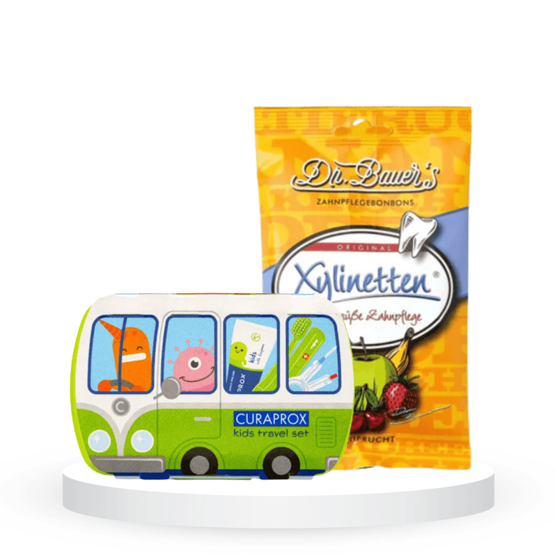 Komplektas vaikams: "Curaprox Kids Travel Set" kelioninis burnos priežiūros rinkinys ir "Dr. Bauer's Xylinetten" pastilės su saldikliu ksilitoliu (30 vnt.)