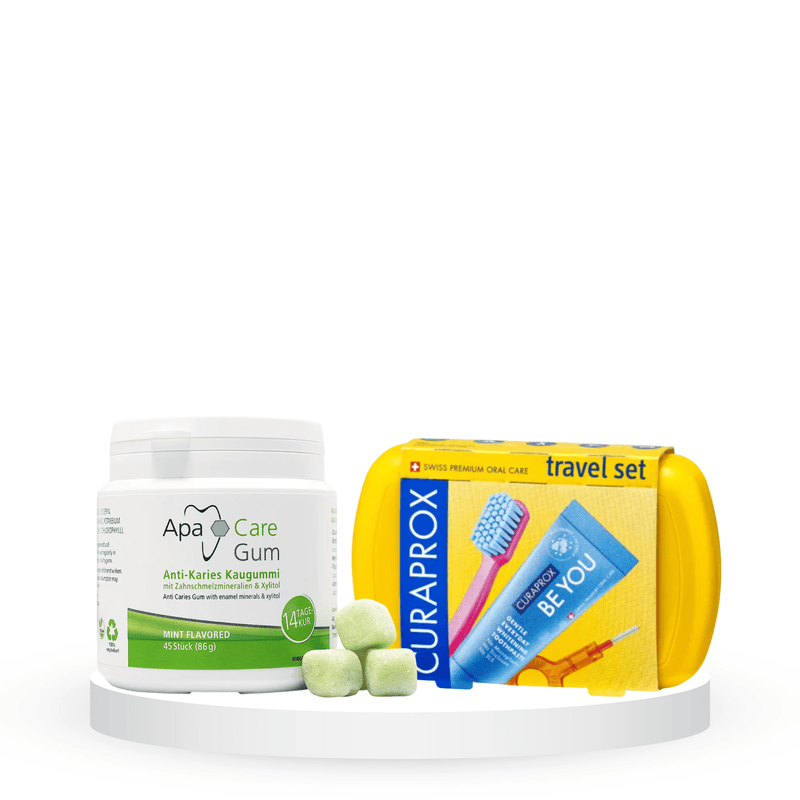 Balinantis ir emalį stiprinantis komplektas: "Curaprox Be You Travel" kelioninis rinkinys ir "Apacare" kramtoma guma (45 vnt.)