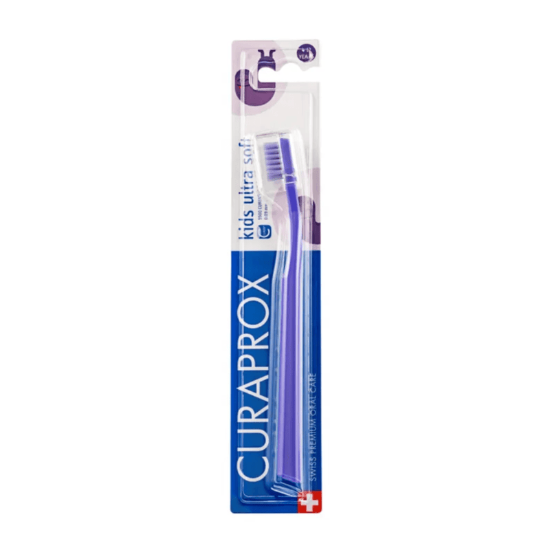 "Curaprox Kids" ypač minkštas dantų šepetėlis vaikams (4-12 m.), 1 vnt.